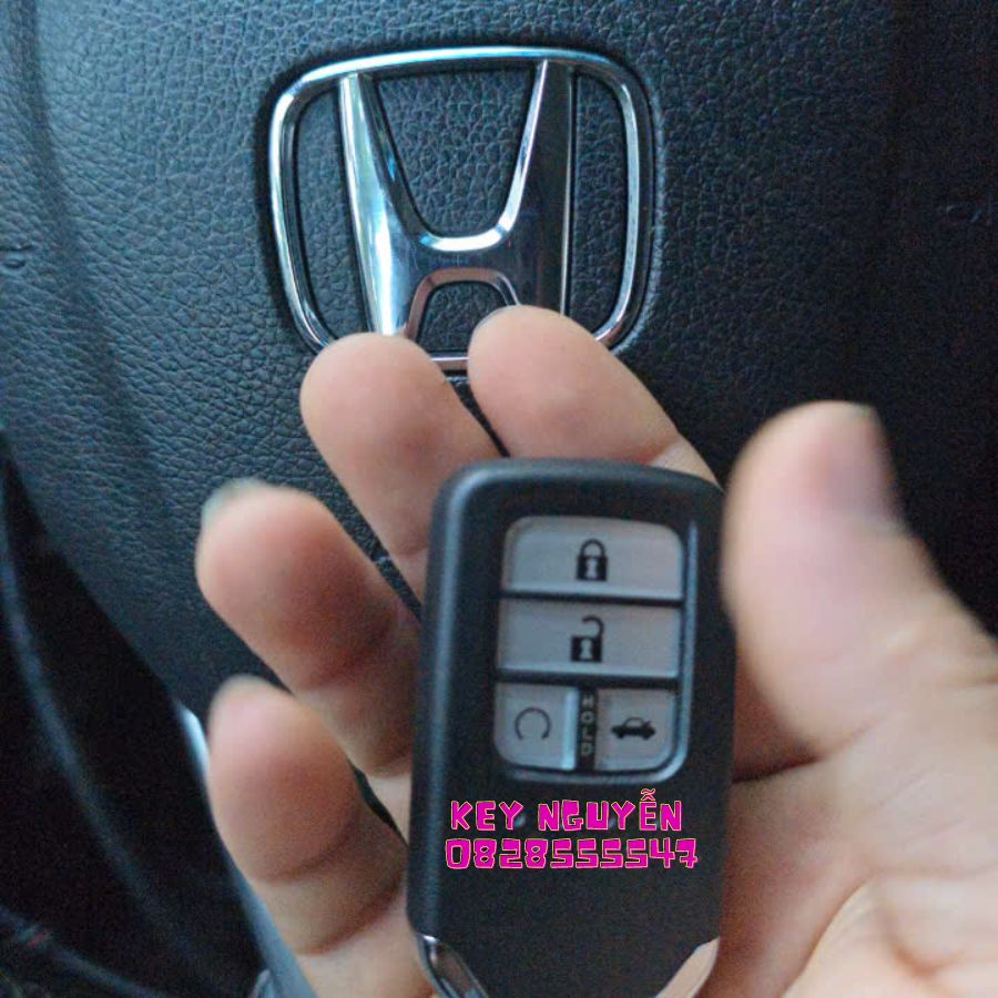 Làm Chìa Khóa HonDa CR-V Tại NhaTrang