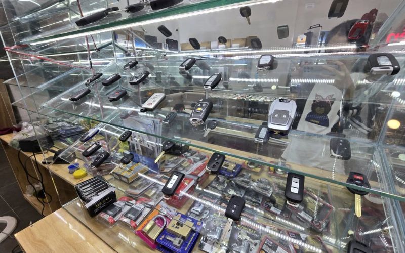 cach-mo-khoa-xe-vision